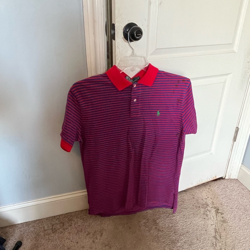 Adult Medium Polo Ralph Lauren shirt Great condition just smallwrinkles no stain